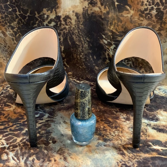 BANANA REPUBLIC GOOD CONDITION:  MULE BLACK PUMPS. - Picture 4 of 15